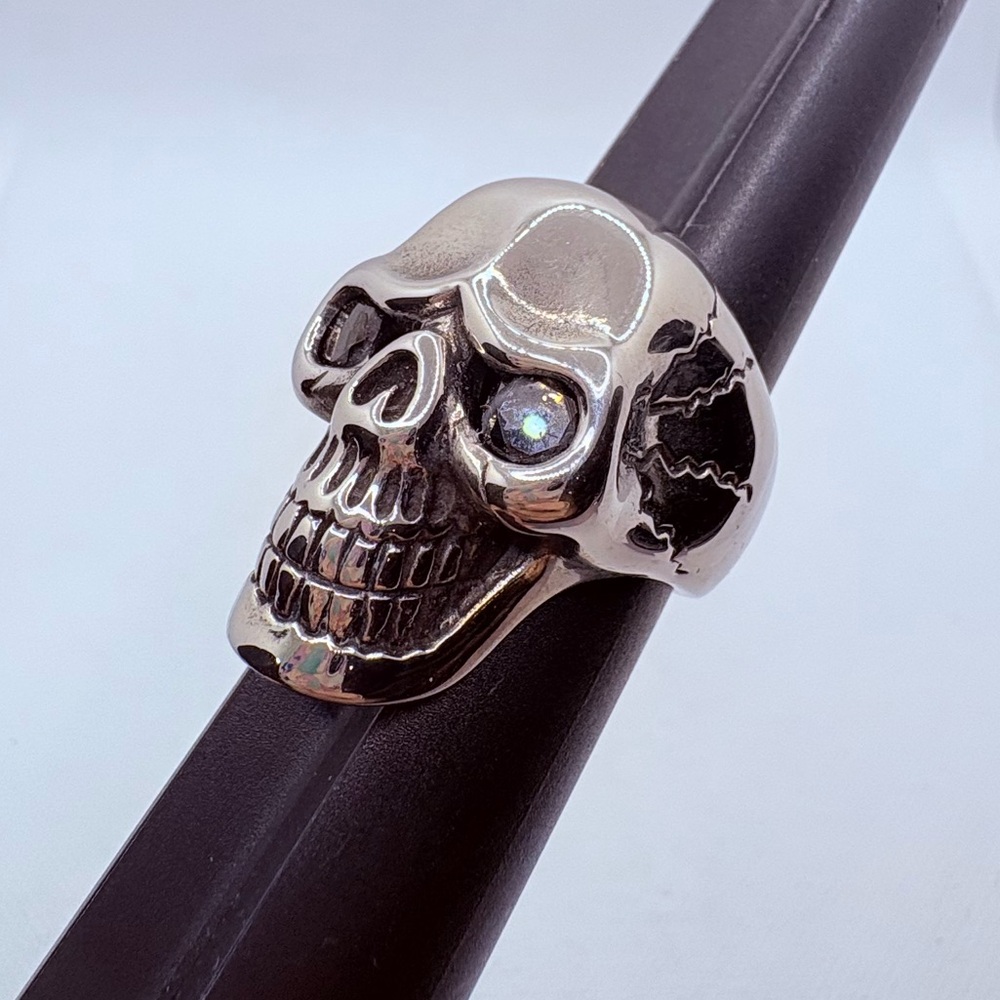 Stainless Steel Men’s Skull Ring Black Rhinestone Eyes Size 11.5 Heavy Biker